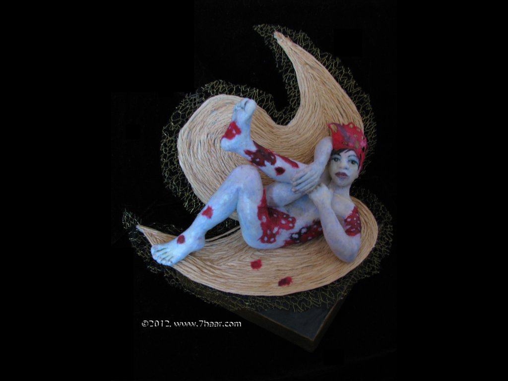 Figur, liegend, 21 cm<br>Wachs, Papier, Bast, Gewebe